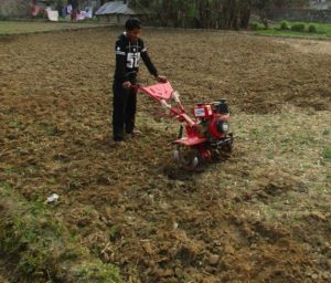 1-tractor-le-joteko